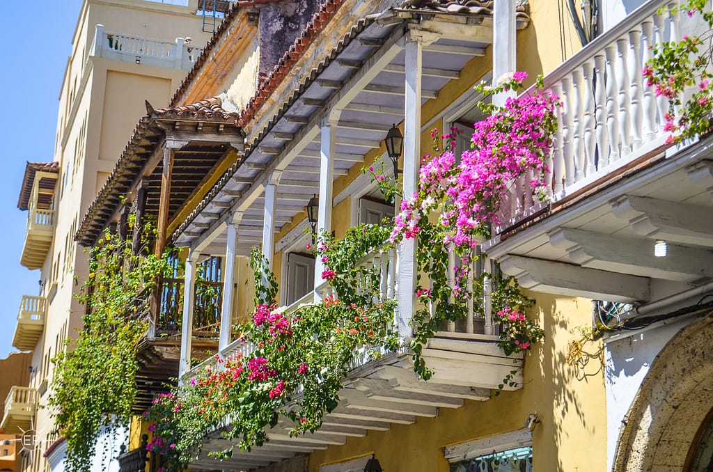 Colombia travel guide - Pretty balconies in Cartagena.